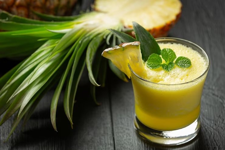 Suco Detox com Abacaxi, Hortelã e Linhaça